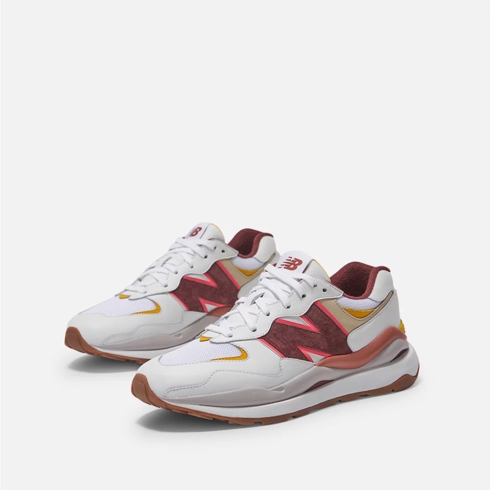 New Balance 5740 9.5